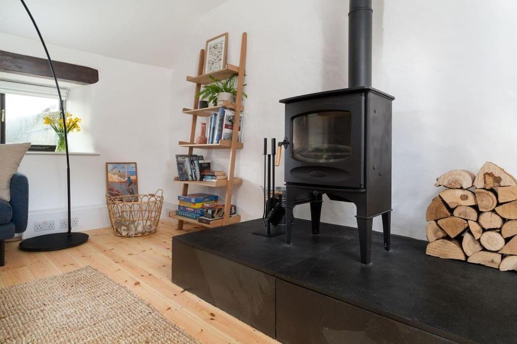 Porthcurno Barns, The Cart Lodge - Cosy Cottage, Walk To Porthcurno Beach, Pedn Vouder & Minack Theatre Penzance Buitenkant foto