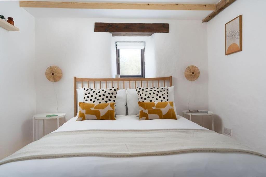 Porthcurno Barns, The Cart Lodge - Cosy Cottage, Walk To Porthcurno Beach, Pedn Vouder & Minack Theatre Penzance Buitenkant foto