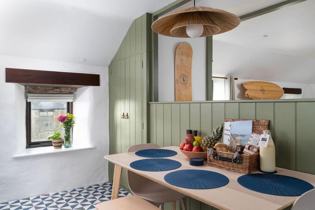 Porthcurno Barns, The Cart Lodge - Cosy Cottage, Walk To Porthcurno Beach, Pedn Vouder & Minack Theatre Penzance Buitenkant foto