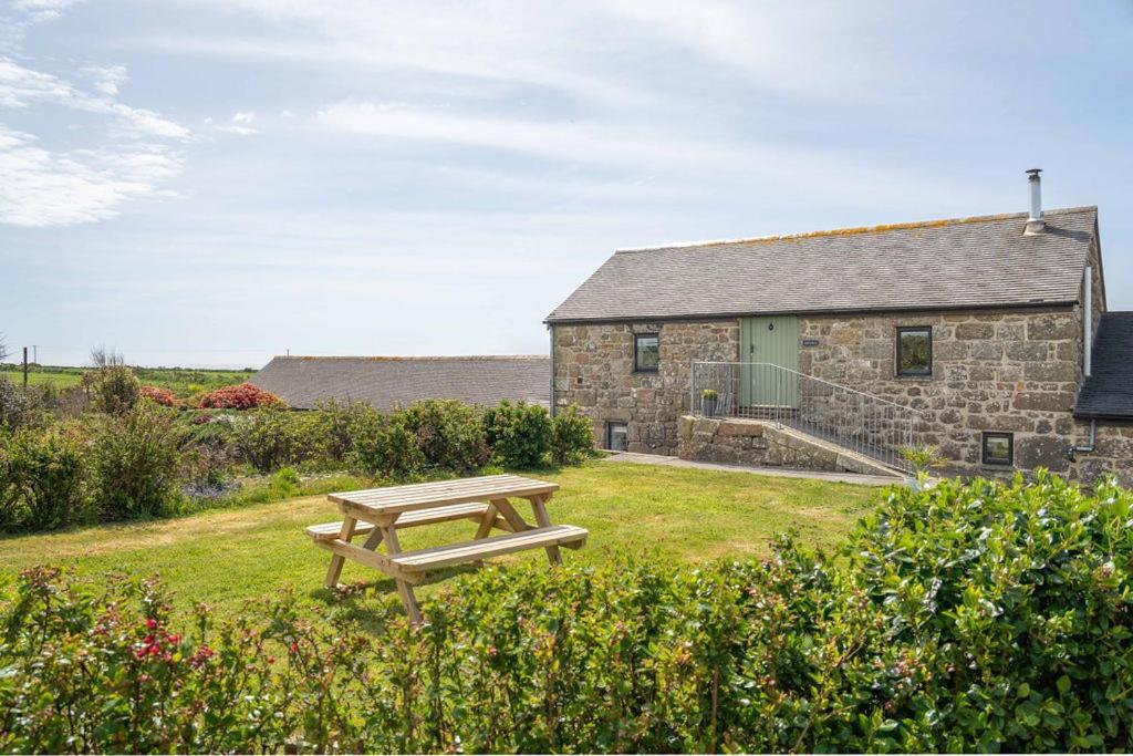 Porthcurno Barns, The Cart Lodge - Cosy Cottage, Walk To Porthcurno Beach, Pedn Vouder & Minack Theatre Penzance Buitenkant foto